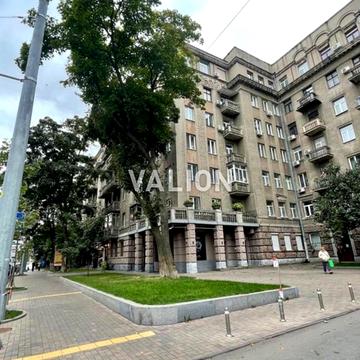 Пирогова вул., 2