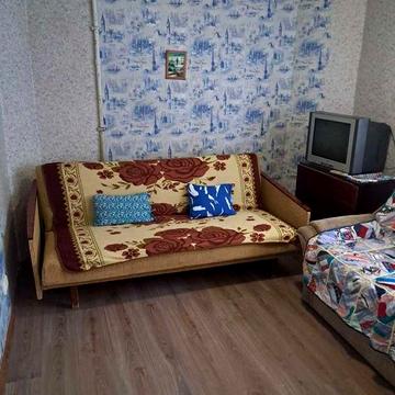 Оренда гостинки на Владислава Зубенка