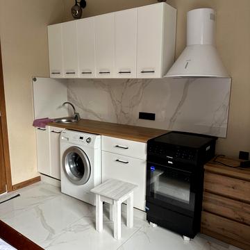 Старонаводницька вул., 8