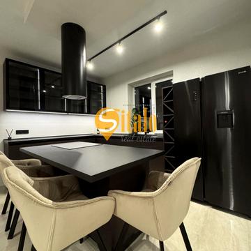 Центральна