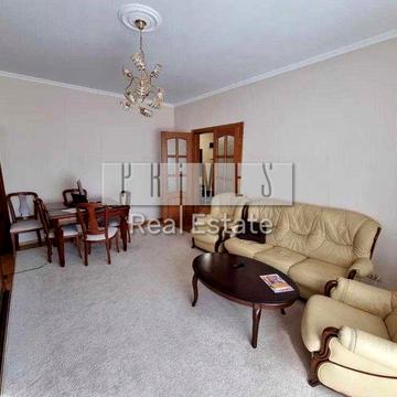 Продаж 3-кімнатної квартири у будинку бізнес-класу, вул.Назарівська,11