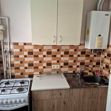 Здається двохкімнатна поруч центр набережна.