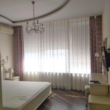 Літературна вул., 1а