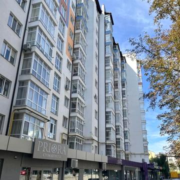 Національної Гвардії вул., 14в