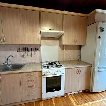 Богдана-Ігора Антонича вул., 32