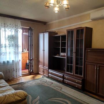 Здам двокімнатну квартиру вул І.Виговського, м. НИВКИ, м.СИРЕЦЬ!