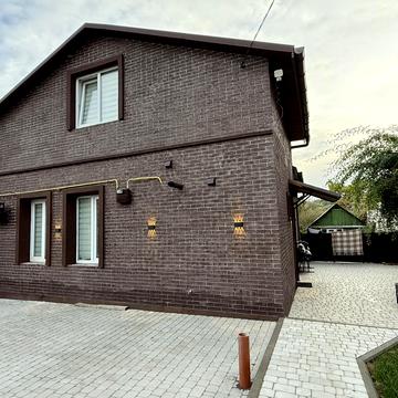 Золотоніська вул., 23