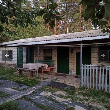 Продається частина будинку біля лісу і озера