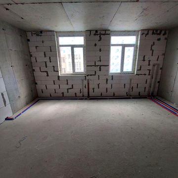 Продам 3-х комнатную квартиру в новом доме. АОГВ.  РАССРОЧКА