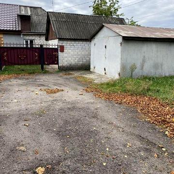Продам 1/2 будинку