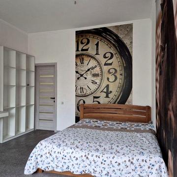 Здам велику 2-шку,86 м.кв.вул.Г.Сковороди.Власне паркомісце.