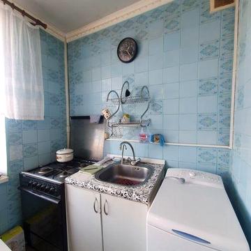 Продам  3х к.кв метро Холодная Гора