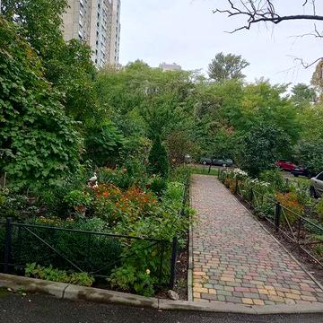 Продаж 2 к , проспект європейського союзу ( правди) 17 А