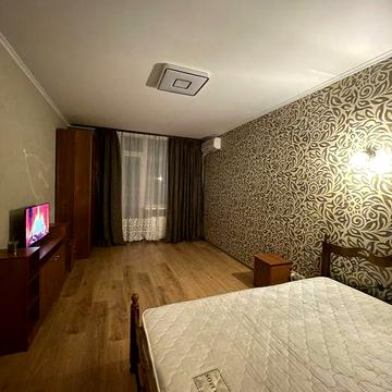 1-кімн. вул. Крамського 9, М Житомирська в пішій доступності - 10 хв.