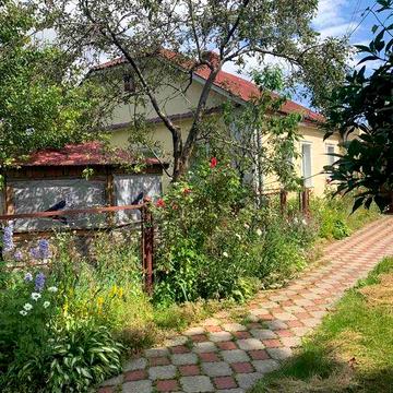 Продам або здам в оренду будинок із цегли (центр Черемушок)