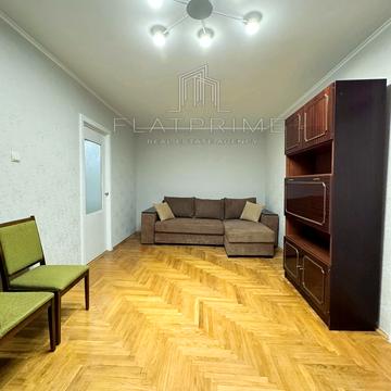 Любомира Гузара просп. (Космонавта Комарова), 8