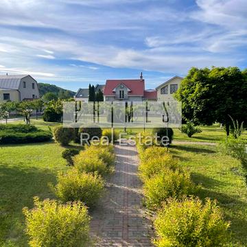 Київська вул.