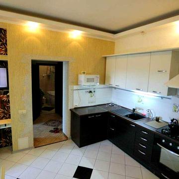 Продам 2-кімнатну квартиру по вул. Дж. Ленона, 39 (Шевченківський р-н)