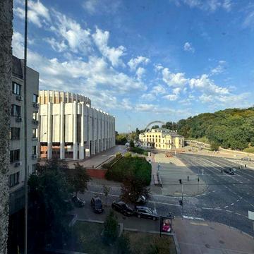Продам 4 кімн кварт центр видова Хрещатик,4 Європейська площа