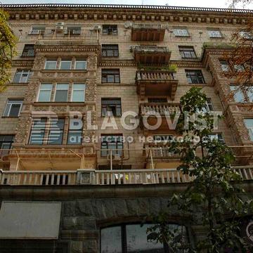 Продаж 2кім.Хрещатик 29, Сталінка. Печечерськ. Центр. Метро Хрещатик