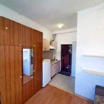 Продам гостинку рядом с метро Спортивная.