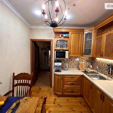 Продаж 4к Квартира Нечуя-Левицького вулиця