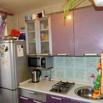 Продам 2-к квартиру по вул. Милютенка 11