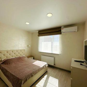 Продам 2-х ком квартиру у ЖК Щасливий (Счастливый),68 м2,окремі кімнат