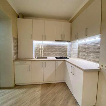 Сдам свою 2 кв. с парковкой, пос. Котовского