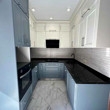 3 кімнатна квартира біля парку готова до проживання!