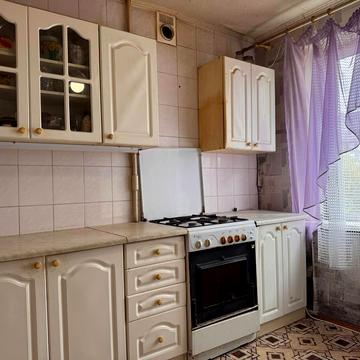 Холодильна вул., 61