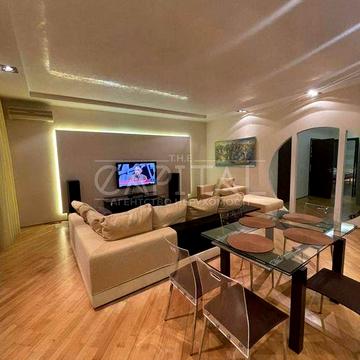 2-кімнатна квартира біля м. Печерська з панорамним видом