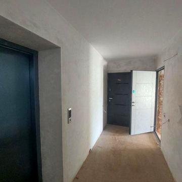 Продам 2 кім. Вул. Чернівецька, 65 м2, 5 пов. 49500$