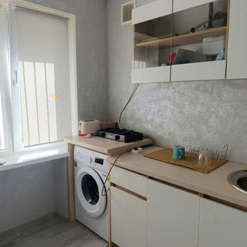 Продам небольшую 1-комнатную на левом берегу.