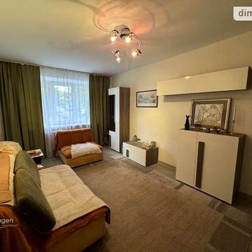 Продаж 3к Квартира Космонавтів вулиця