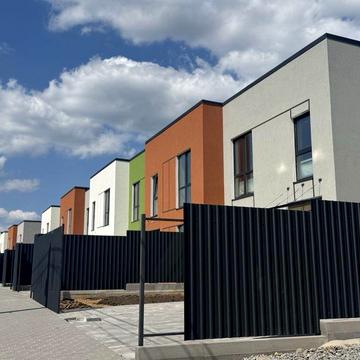 Просторий Таунхаус в крутій локації Гостомеля