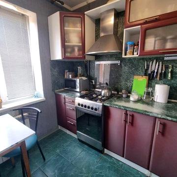 Продається 1-кімн. вул.Харьківське шосе,51б.