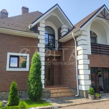 Ягідна вул.