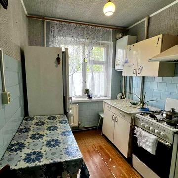 Продам затишну 4-кімнатну квартиру — ідеальну для вашої родини!