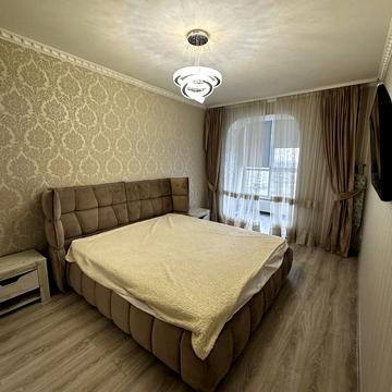 Василя Стуса вул., 32