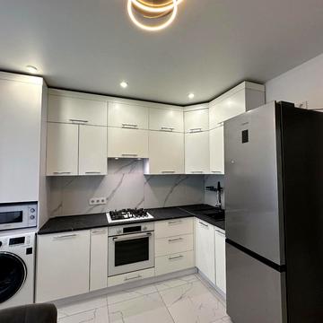 Яблунева вул., 2