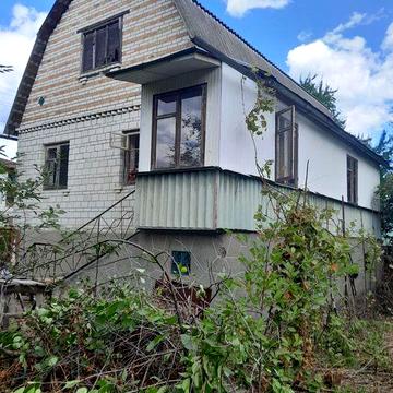 Дача кутова. Ялинка. 8 сот. 135 м2, скважина, 380 В. Косметичн. ремонт