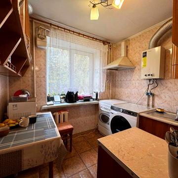 Здам в оренду 3-кімнатну квартиру в хорошому районі