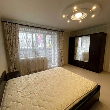 Чудова 2 кмн квартира вул Жужоми