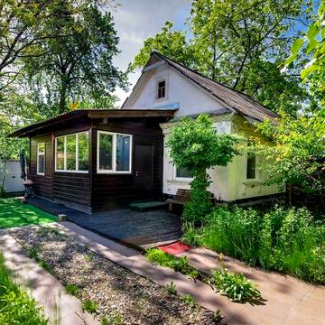 Оренда невеликого будинку в районі Караваєвих Дач.