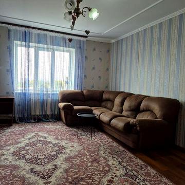 Велика 2-кімнатна квартира на Кругу . Світло. Лічильник на тепло.