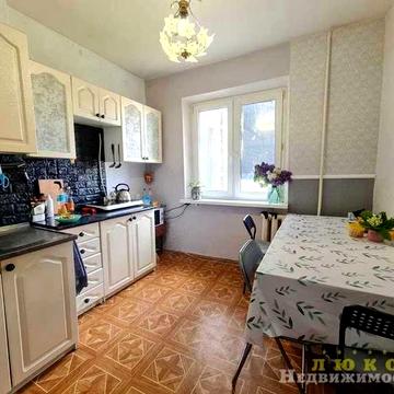 Продам четырёхкомнатную квартиру Королёва / Вильямса