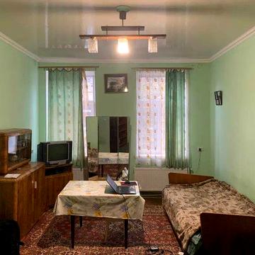 Григорія Сковороди вул., 5