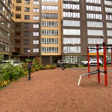 Велика однокімнатна квартира на Богуніі ,новобудова з правом власності