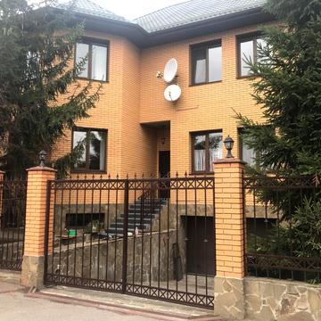 Богатирська вул., 30А